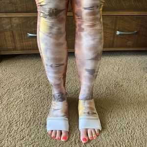 Mika Yoga Wear S/M Orange Yellow Tan Animal Print Pole Fitness Leg Warmers